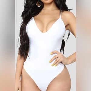 Fashion Nova White V-Neck Bodysuit Size XS